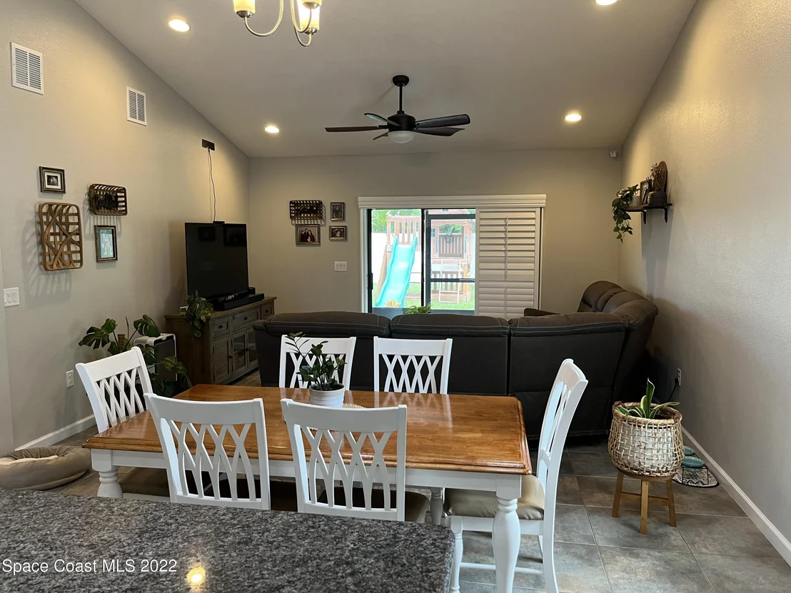 Photo of 800 Fiddleleaf Circle