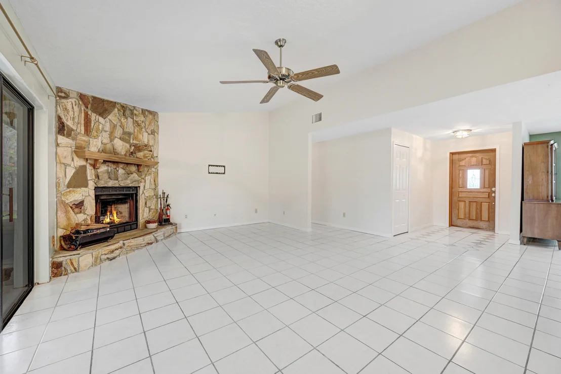 Photo of 1214 Foxfire Court
