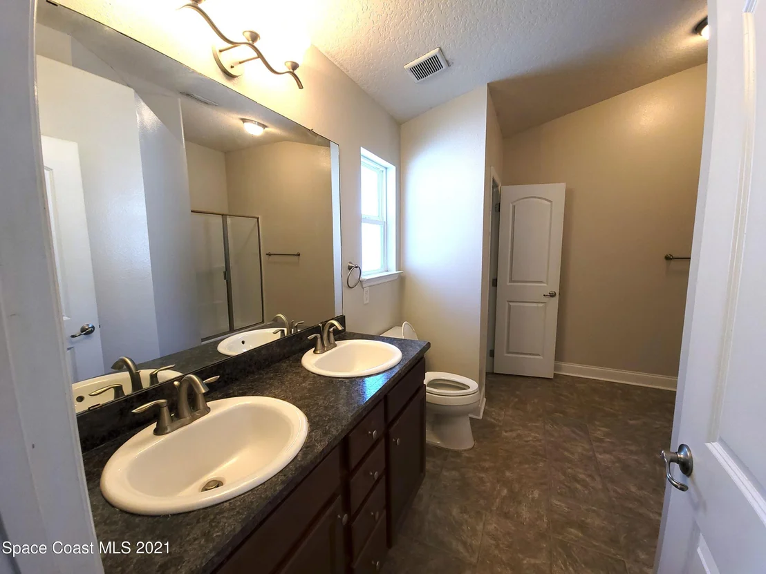 Photo of 722 Coral Trace Boulevard