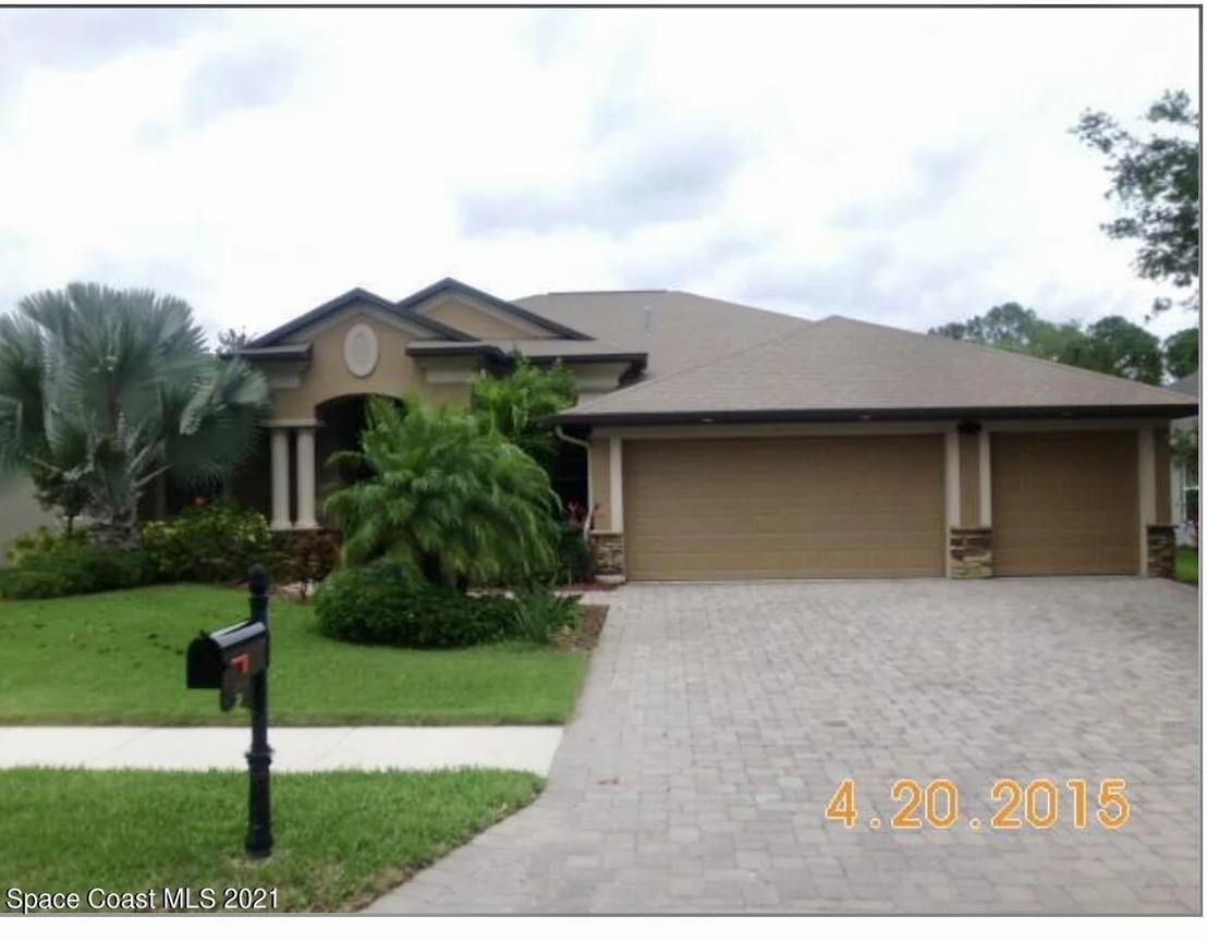 Photo of 2025 Botanica Circle