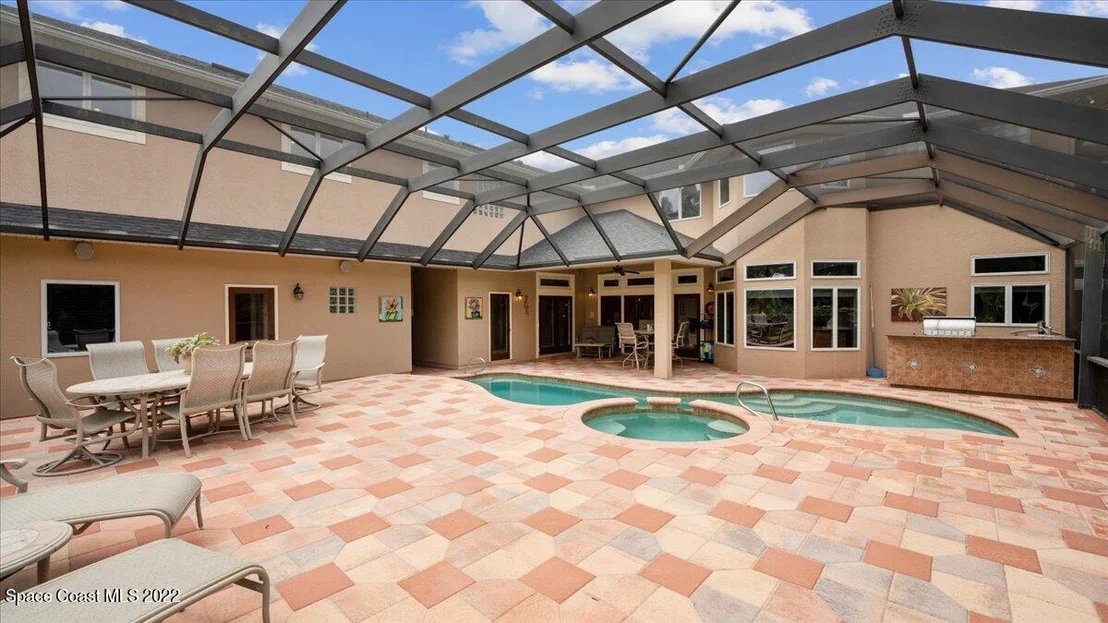 Photo of 873 Oak Park Drive