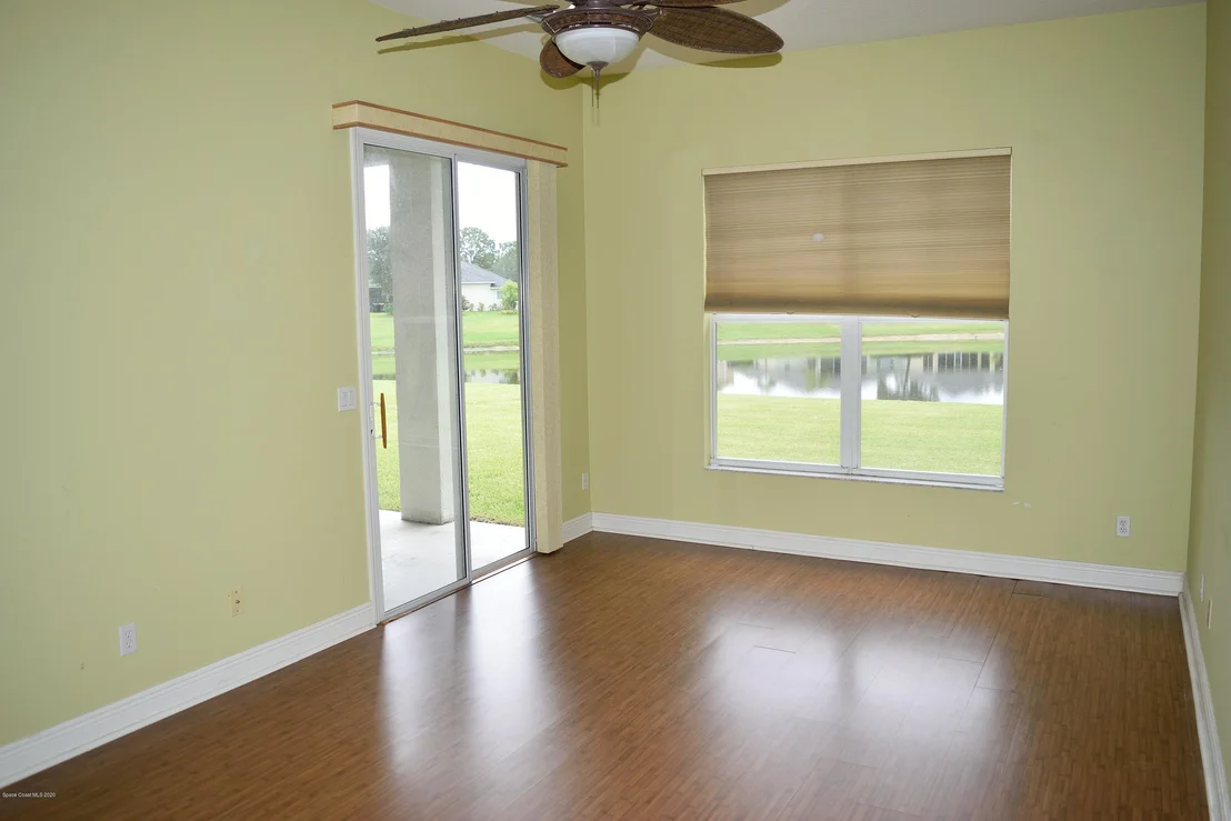 Photo of 131 Ridgemont Circle SE