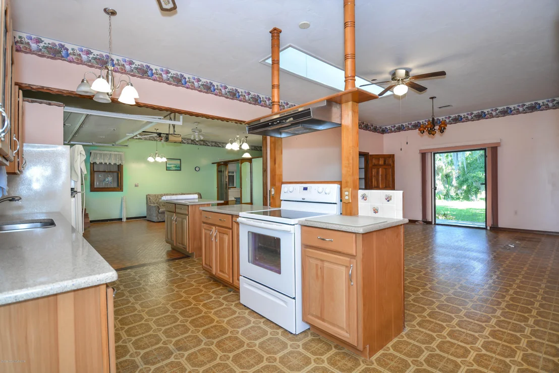 Photo of 395 Atz Road