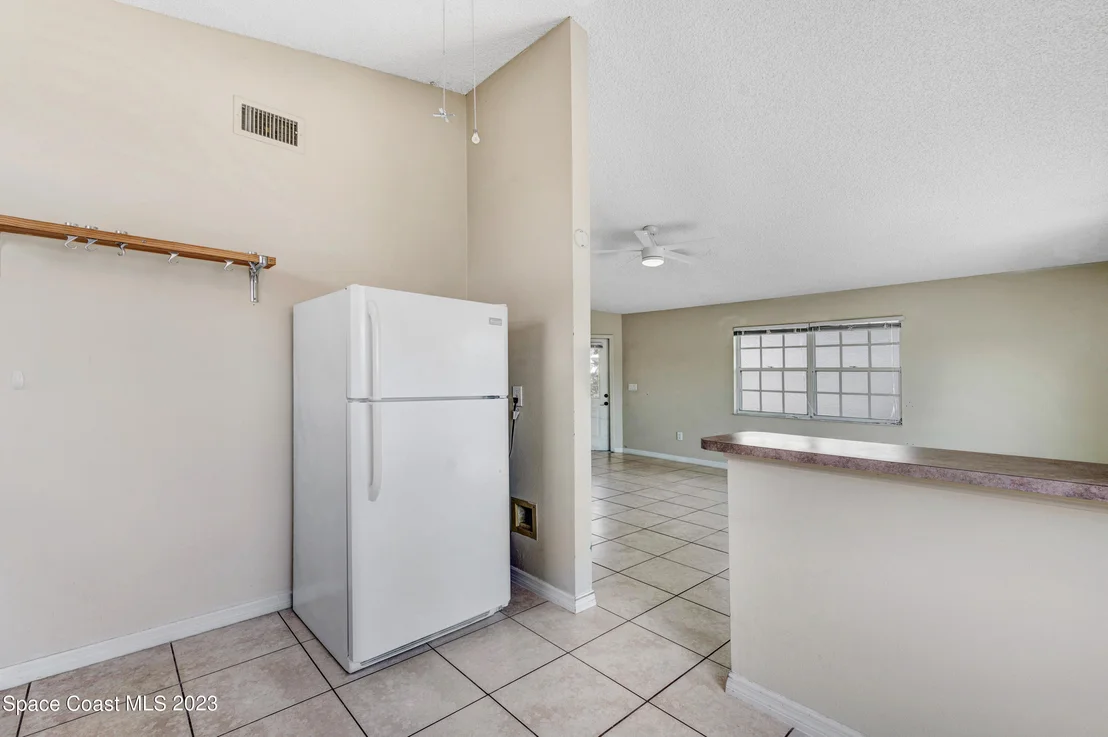 Photo of 963 Wateroak Drive NE