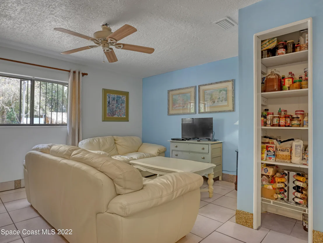 Photo of 2495 Mitchell Avenue