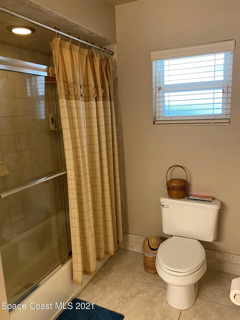 Photo of 445 Hamlin Avenue