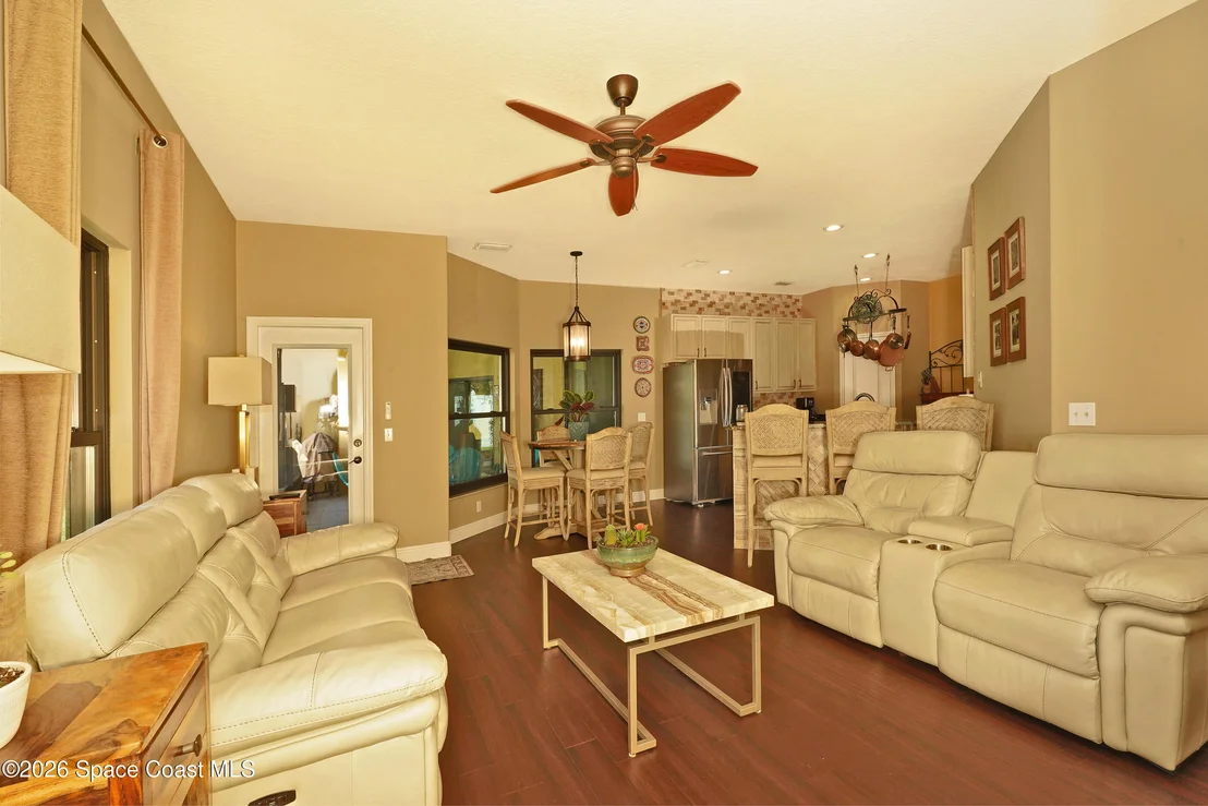 Photo of 394 Tunbridge Drive