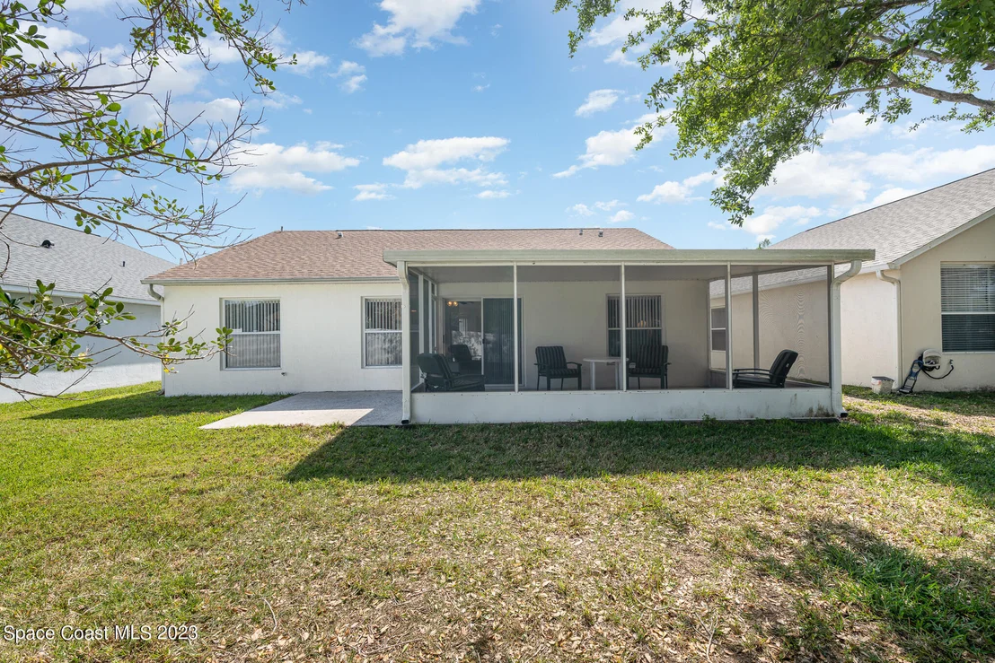 Photo of 896 Shaw Circle