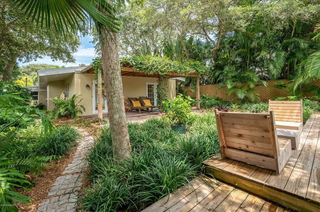Photo of 816 Banyan Road