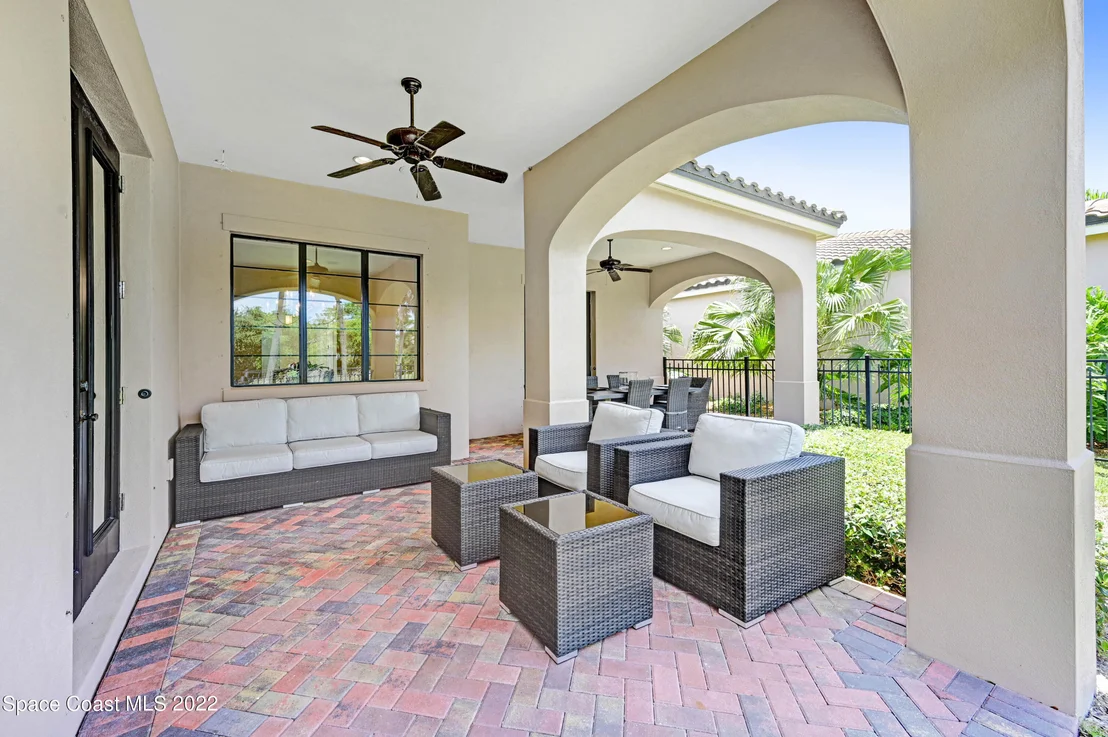 Photo of 180 Whaler Drive