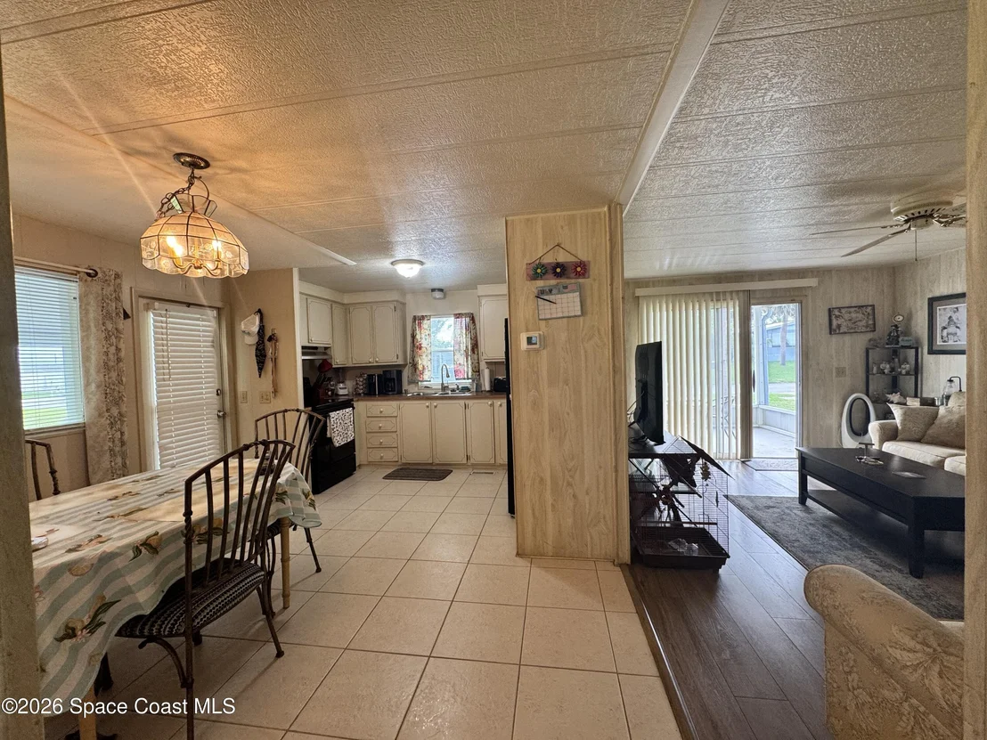 Photo of 7590 Blackhawk Road