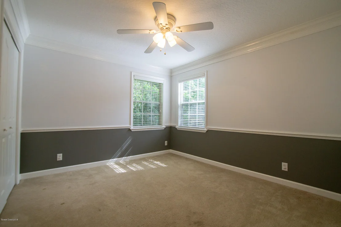 Photo of 652 Gilbert Drive NE