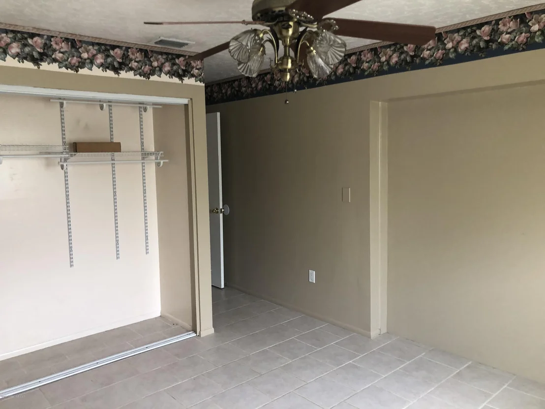 Photo of 3290 Edgewood Drive NE