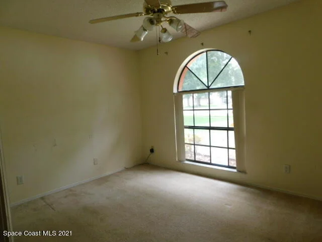 Photo of 1884 Crane Creek Boulevard