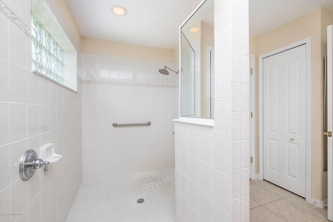 Photo of 7237 Broderick Drive