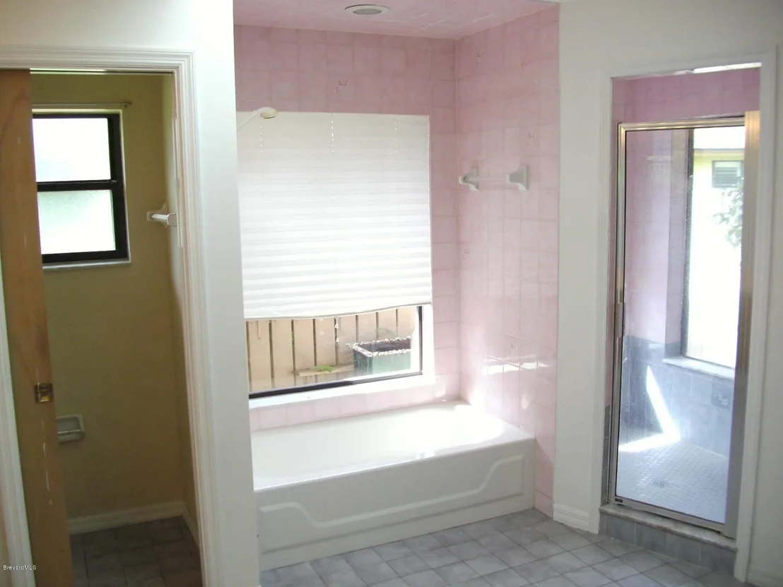 Photo of 544 Deerfield Drive