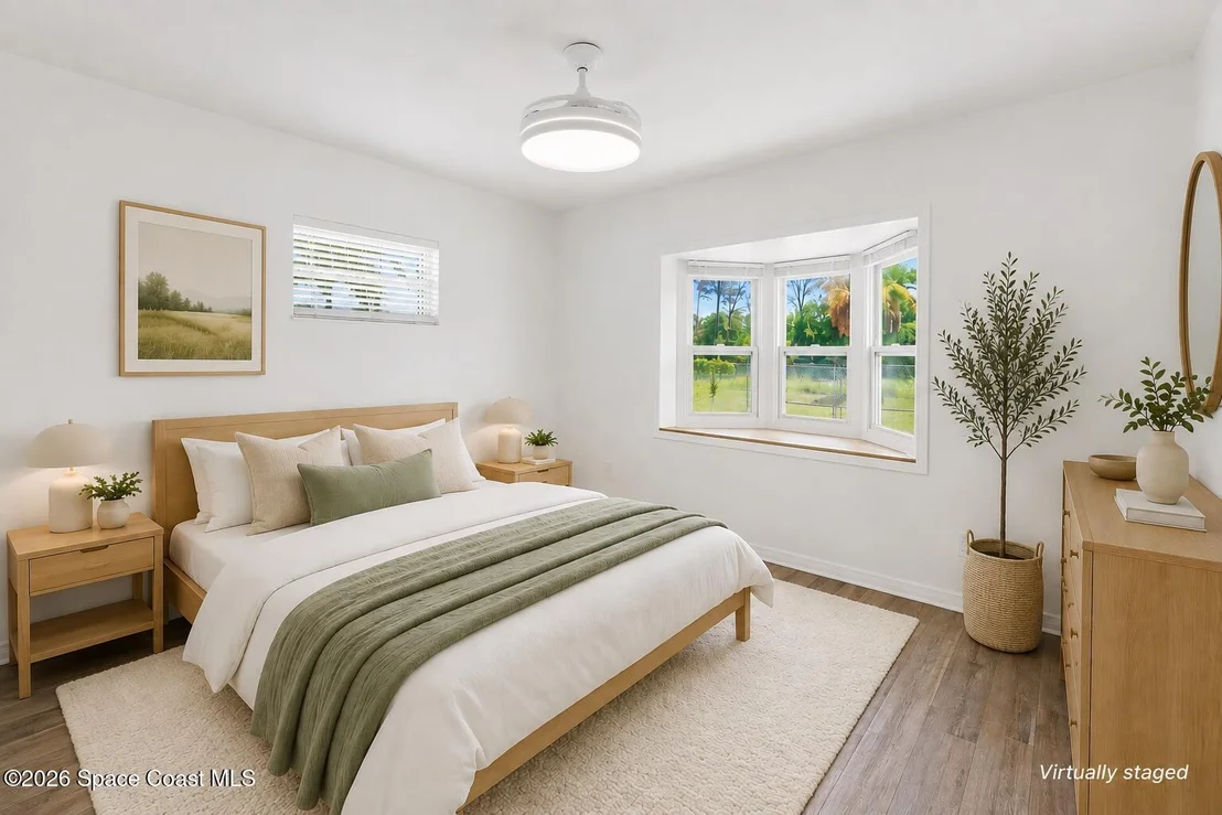 Photo of 1512 Meadowbrook Road NE