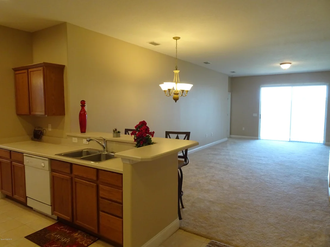 Photo of 2270 Bridgeport Circle
