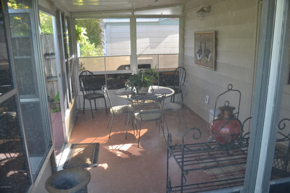 Photo of 1057 George Avenue