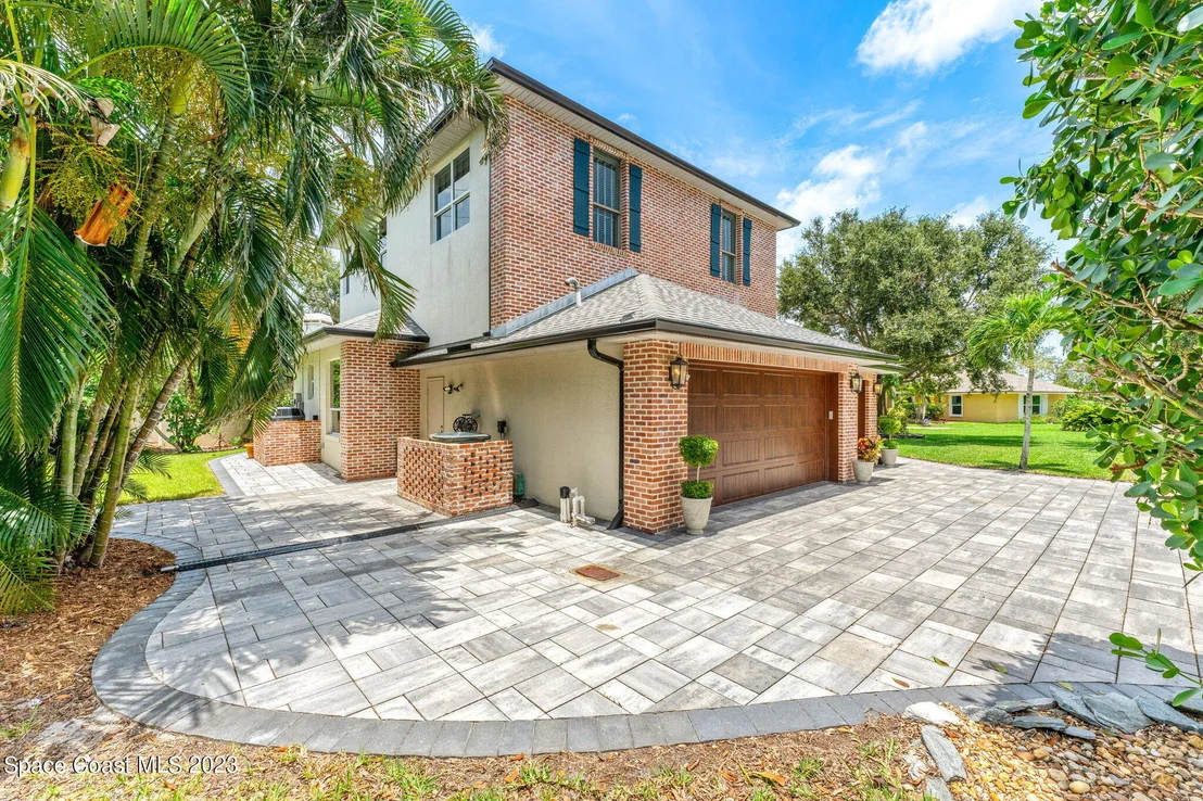 Photo of 891 Peregrine Drive