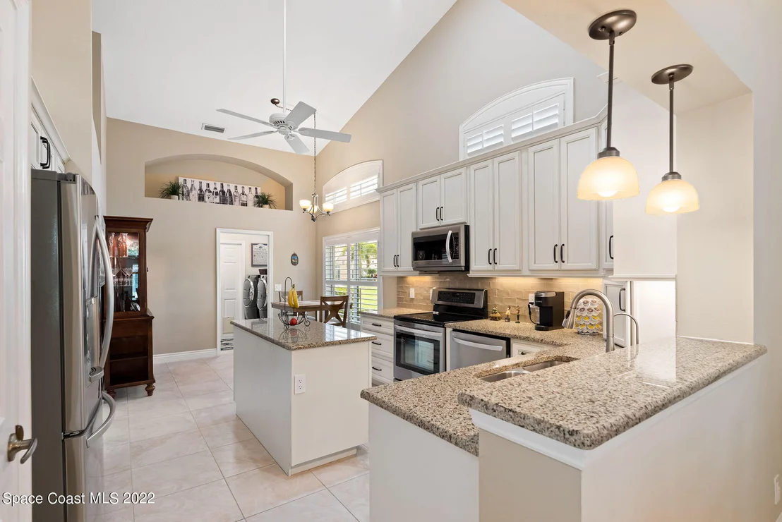 Photo of 557 Willis Way