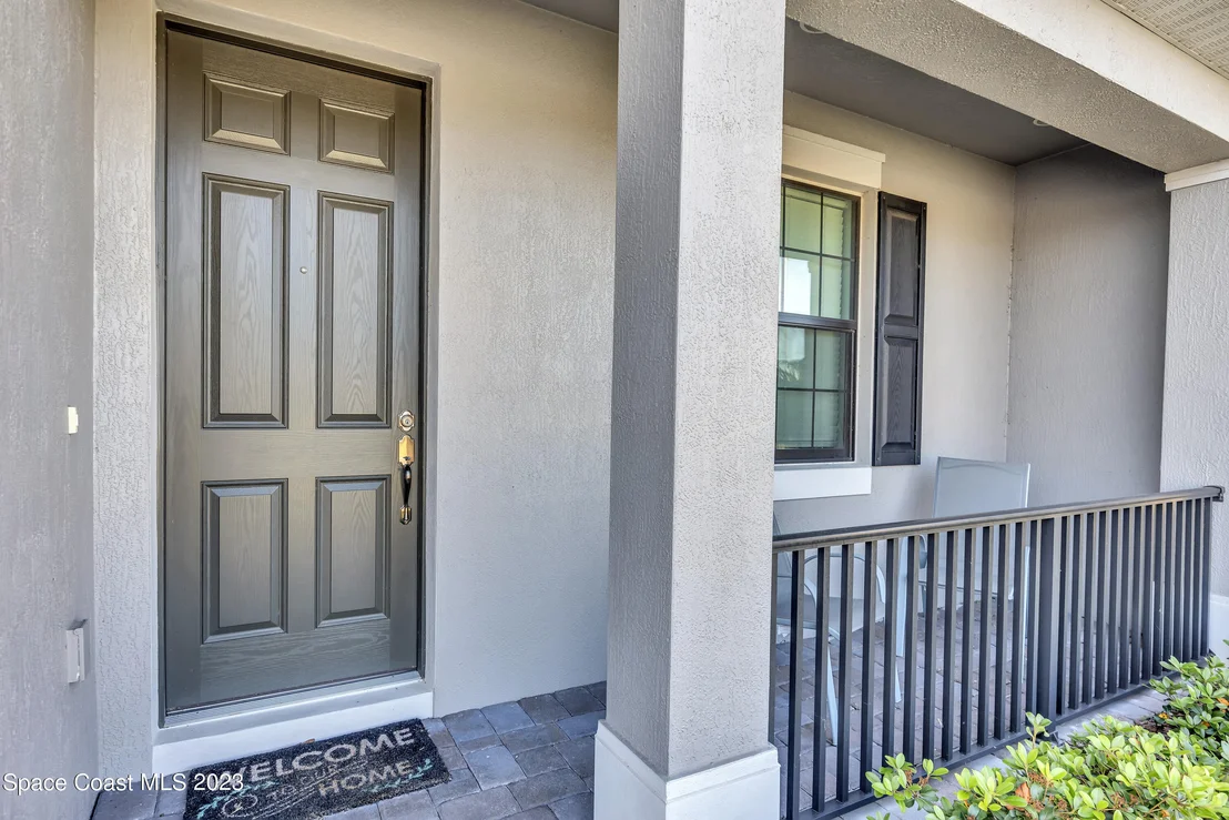 Photo of 7338 Bluemink Lane