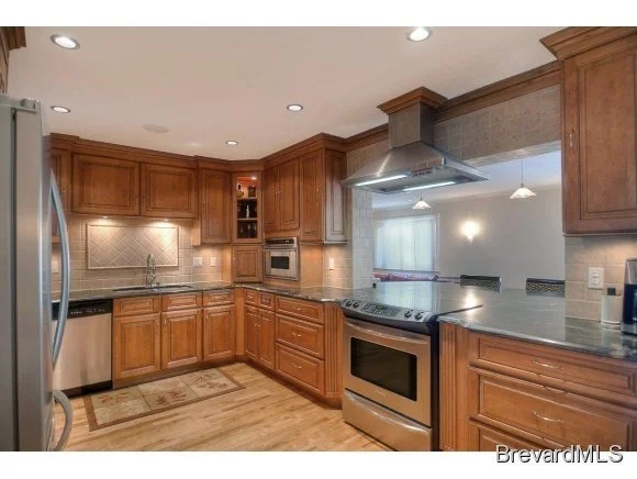 Photo of 839 NE Knecht