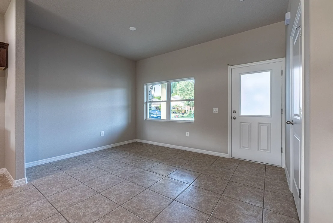Photo of 475 Dryden Circle