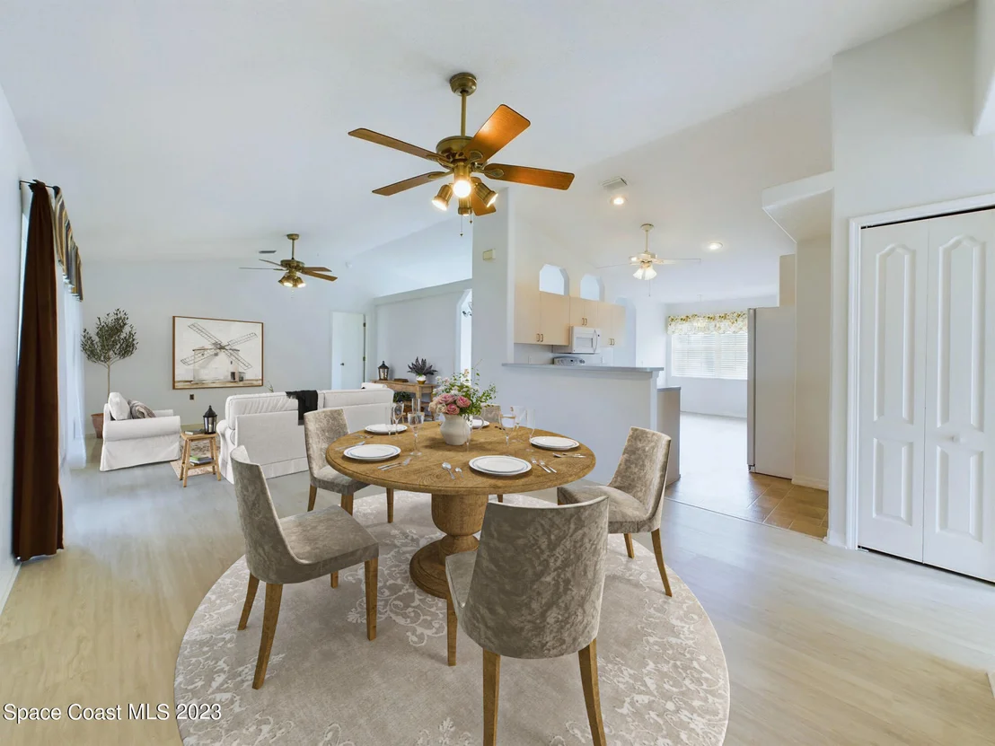 Photo of 1211 Meadow Lake Road