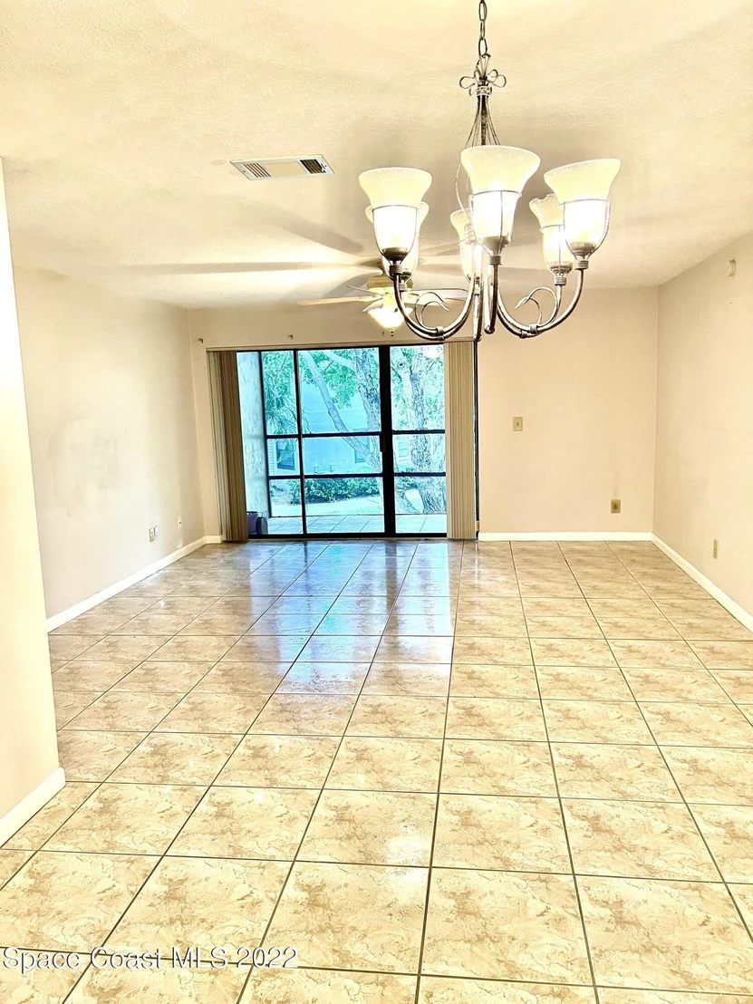 Photo of Unit 921 at 2345 Golf Lake Circle