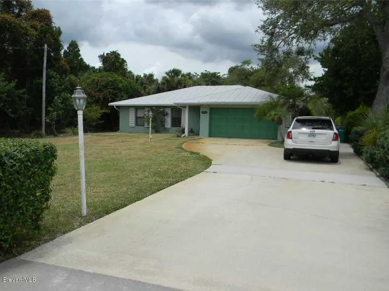 Photo of 9830 Oak Trail