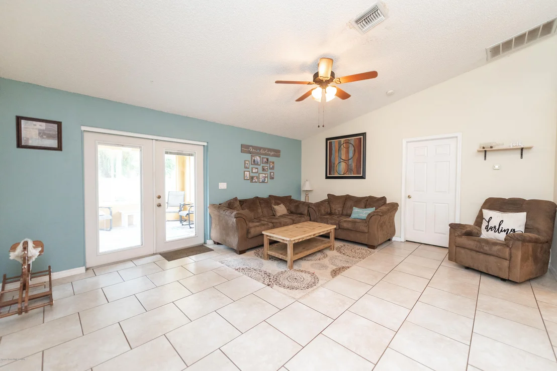 Photo of 6040 Adina Road