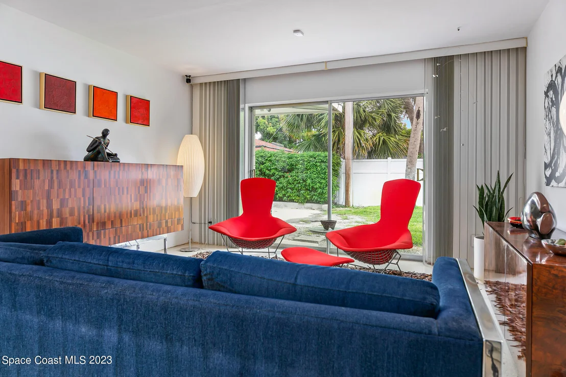Photo of 598 Seabreeze Drive