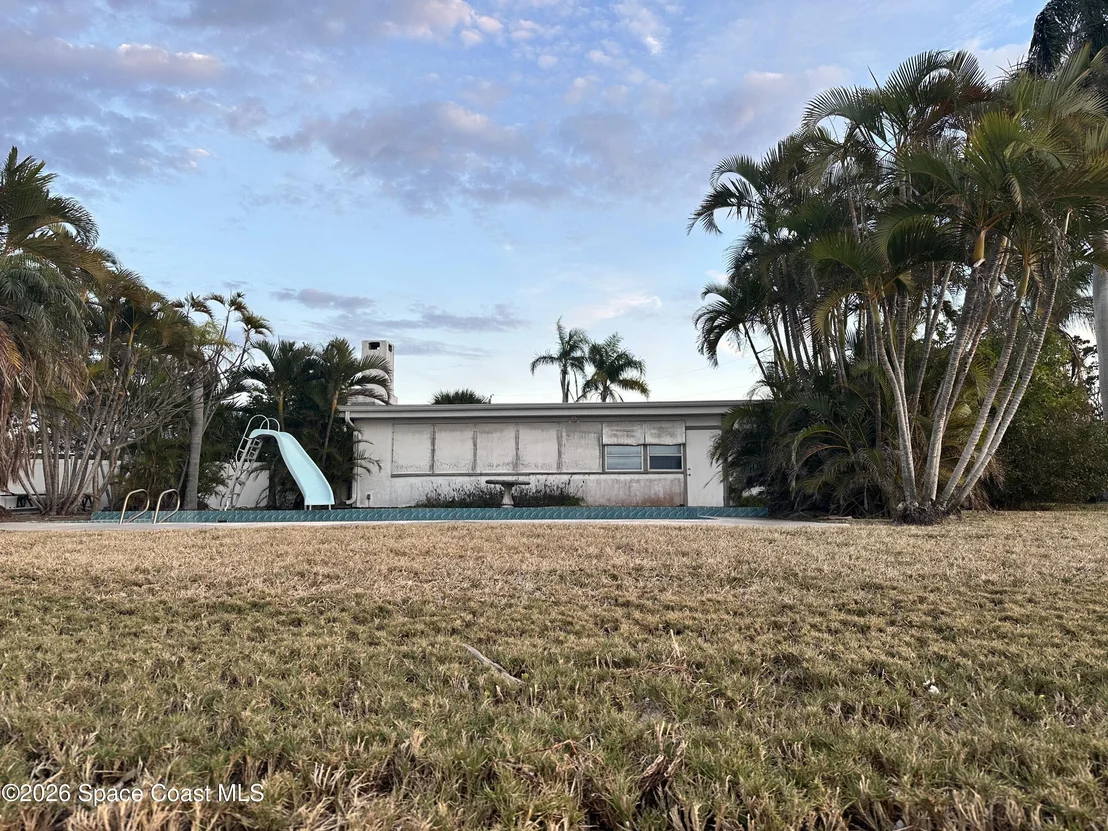 Photo of 464 Angelo Lane