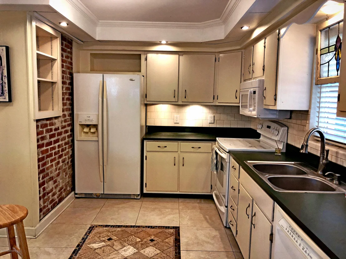 Photo of 139 Circle Drive