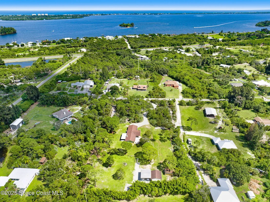Photo of 6570 Whispering Pines Lane