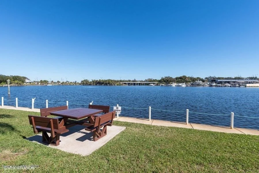 Photo of 3087 NE Indian River Drive NE