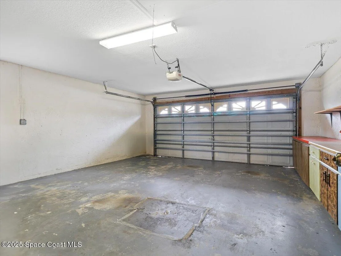 Photo of 6845 Harp Avenue