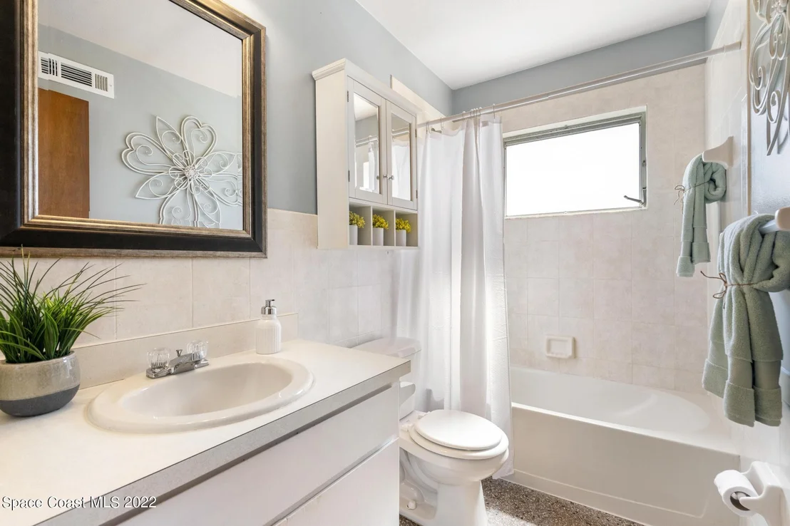 Photo of 973 Cardon Drive