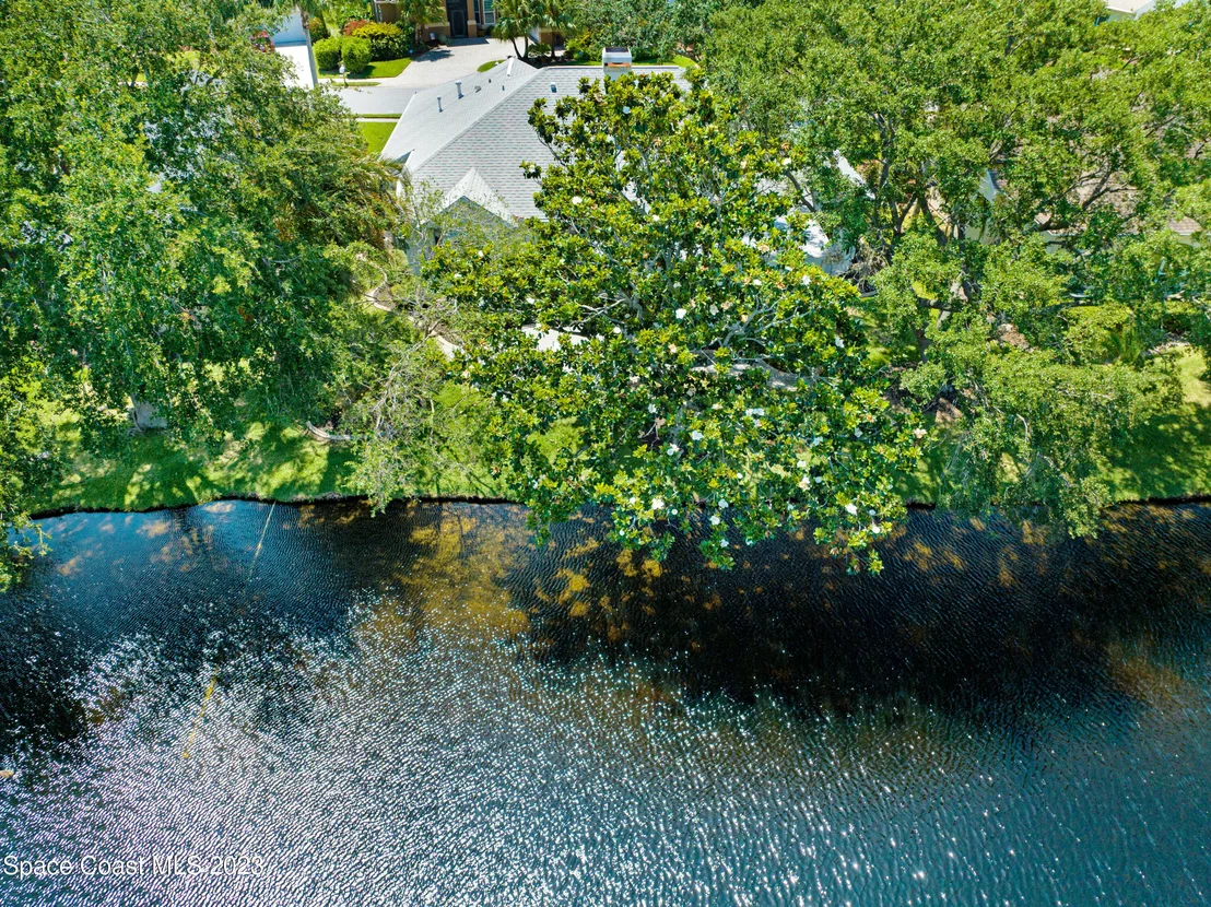 Photo of 954 Somerset Lane