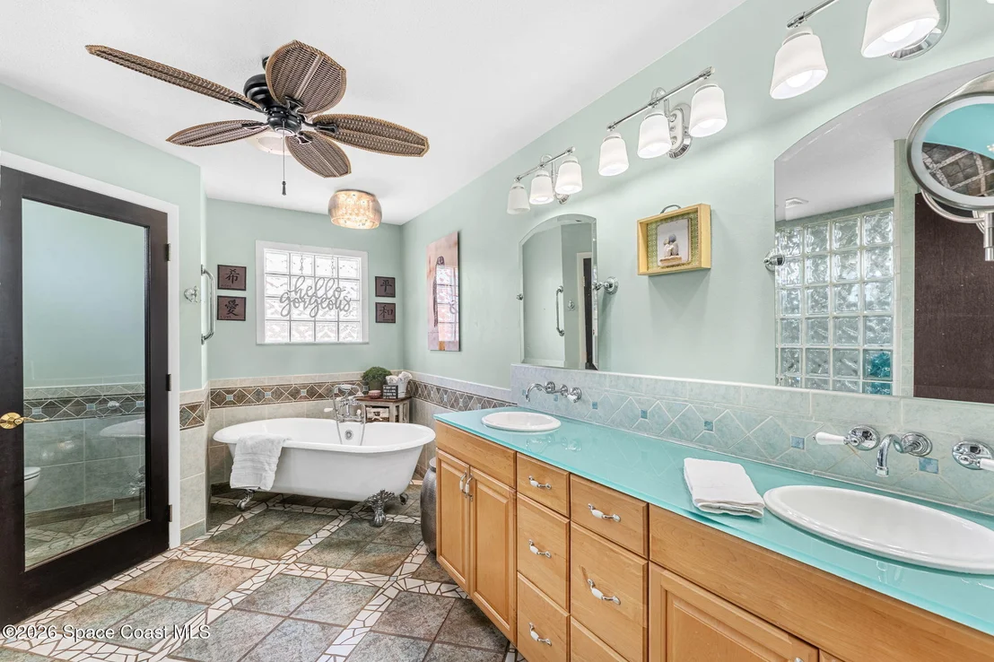 Photo of 310 Kent Drive