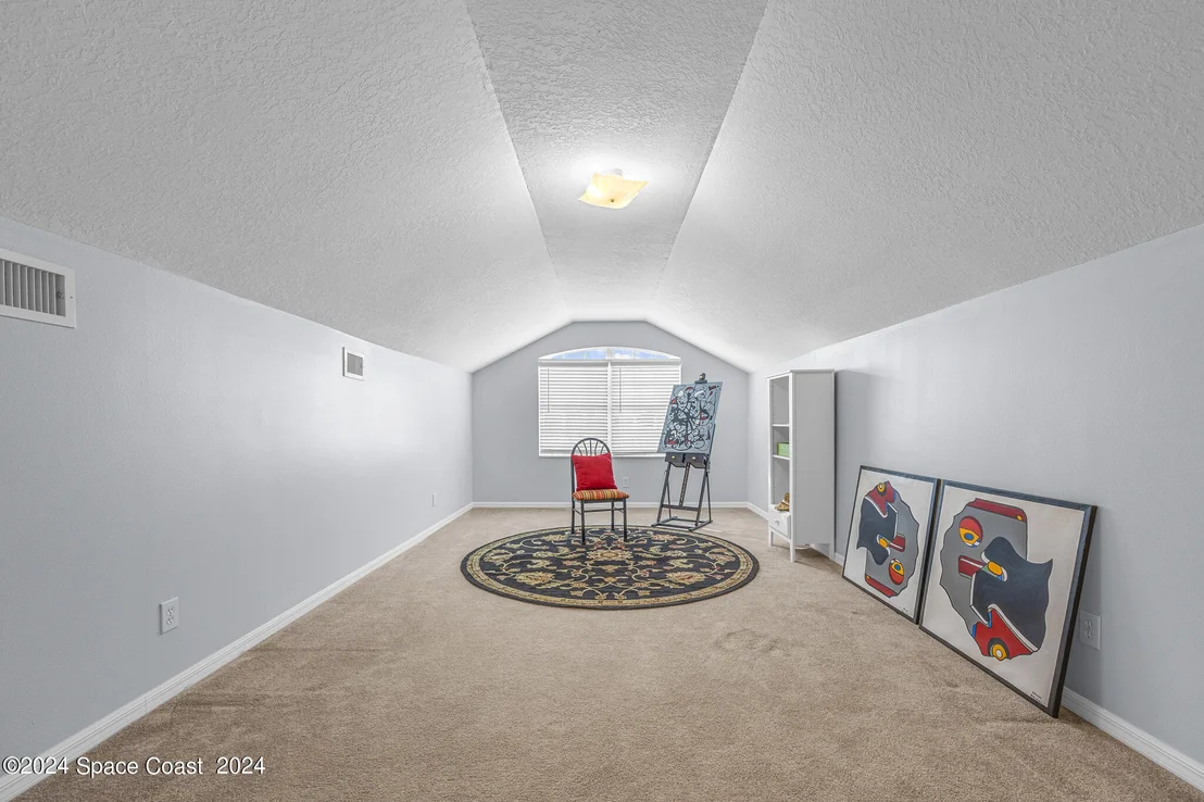 Photo of 1878 Windbrook Drive SE