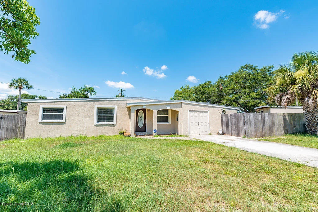 Photo of 28 W Azalea Circle