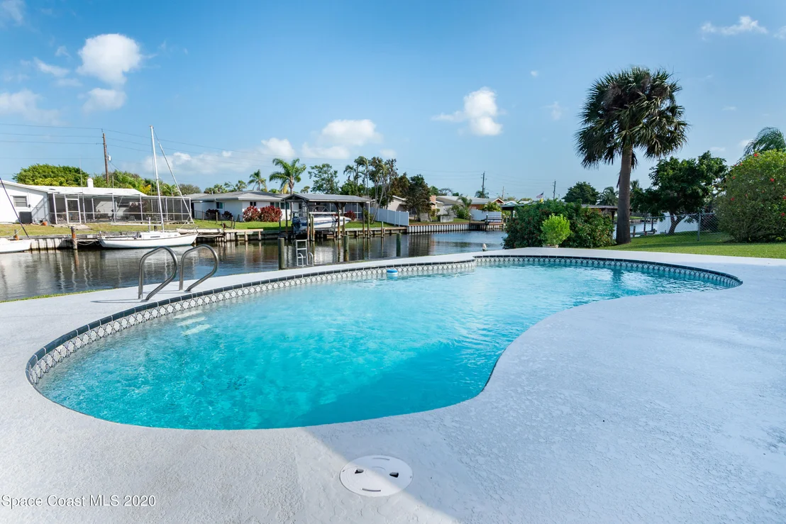 Photo of 439 Sandpiper Drive