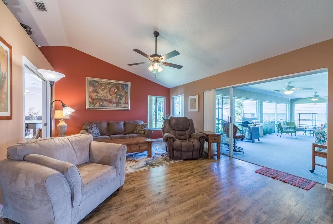 Photo of 1507 Meadowbrook Road NE