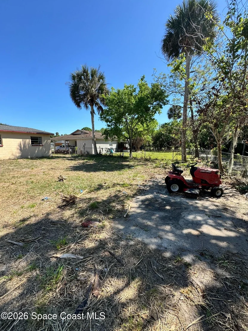 Photo of 305 Cherry Laurel Avenue