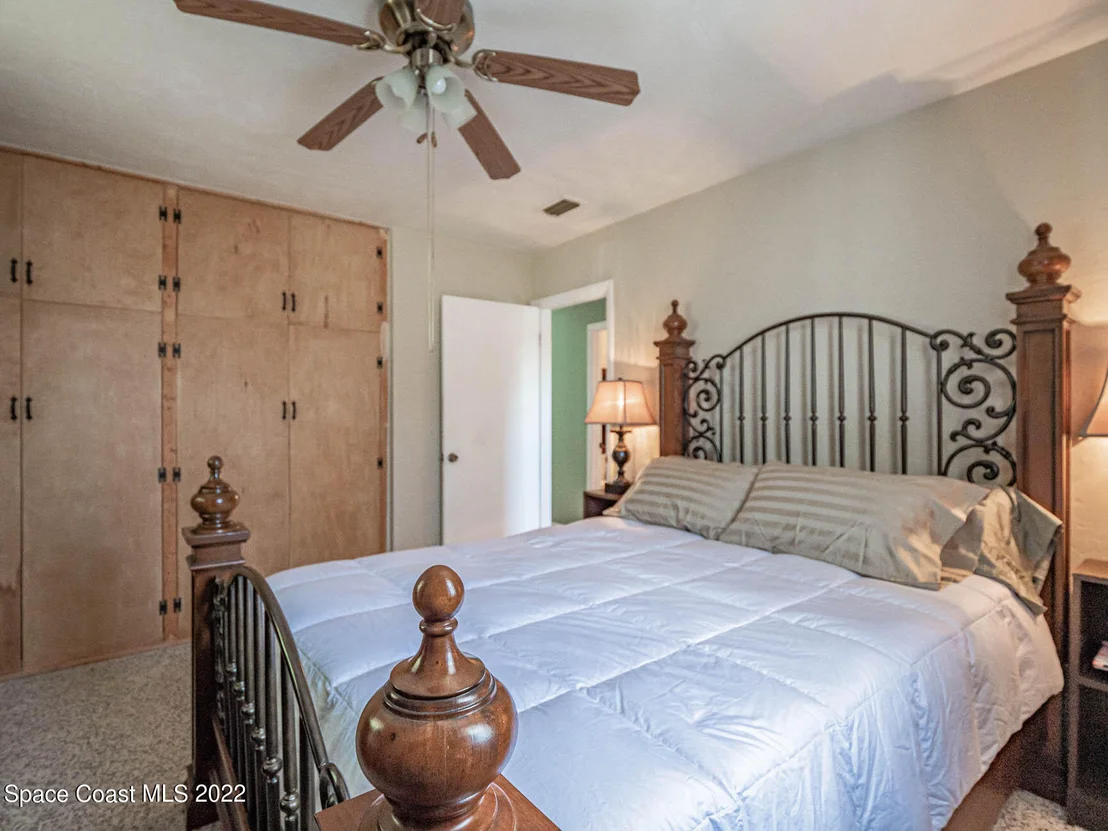Photo of 931 Bianca Drive NE