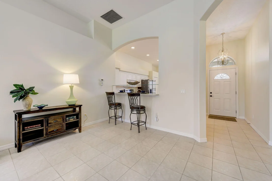 Photo of 4621 Portage Trail