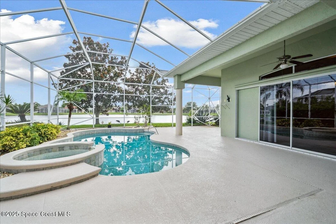 Photo of 827 Thrasher Drive