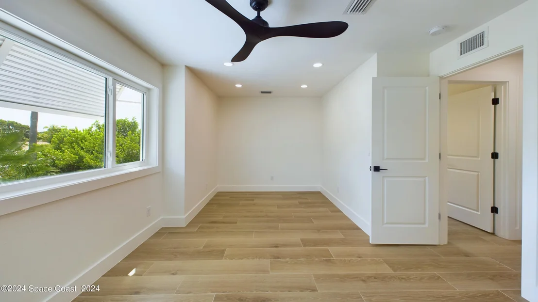 Photo of 396 Riverview Lane